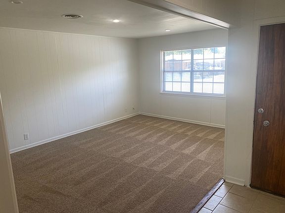 4th image of 10044 Casa Oaks Dr
