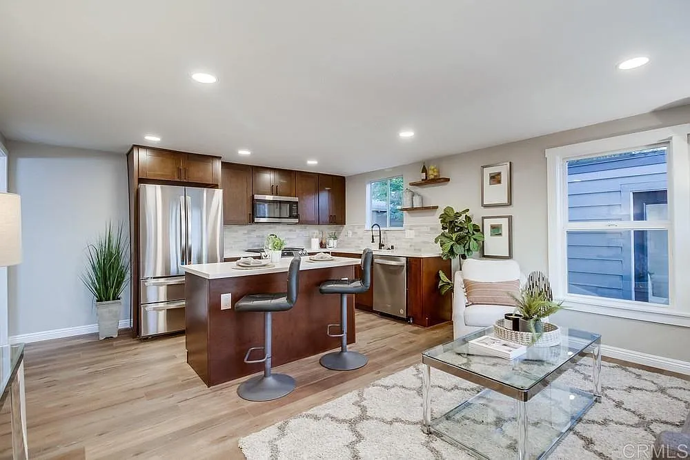 4609 E Mountain View Dr — Photo 3