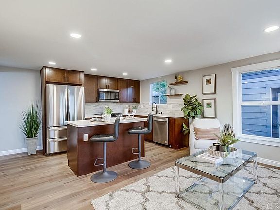 3rd image of 4609 E Mountain View Dr