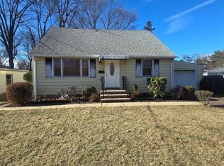 1712 Kenyon Ave, South Plainfield, NJ 07080