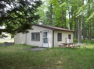 6978 Larry St, Hale, MI 48739