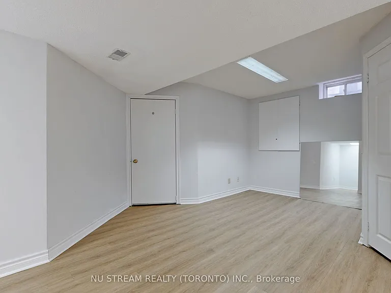 191 Milliken Meadows Dr #BASEMENT — Photo 2