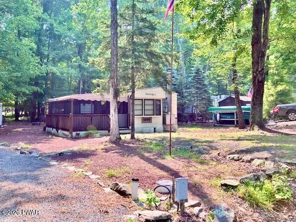 125 Arrowhead Ln, Milford, PA 18337