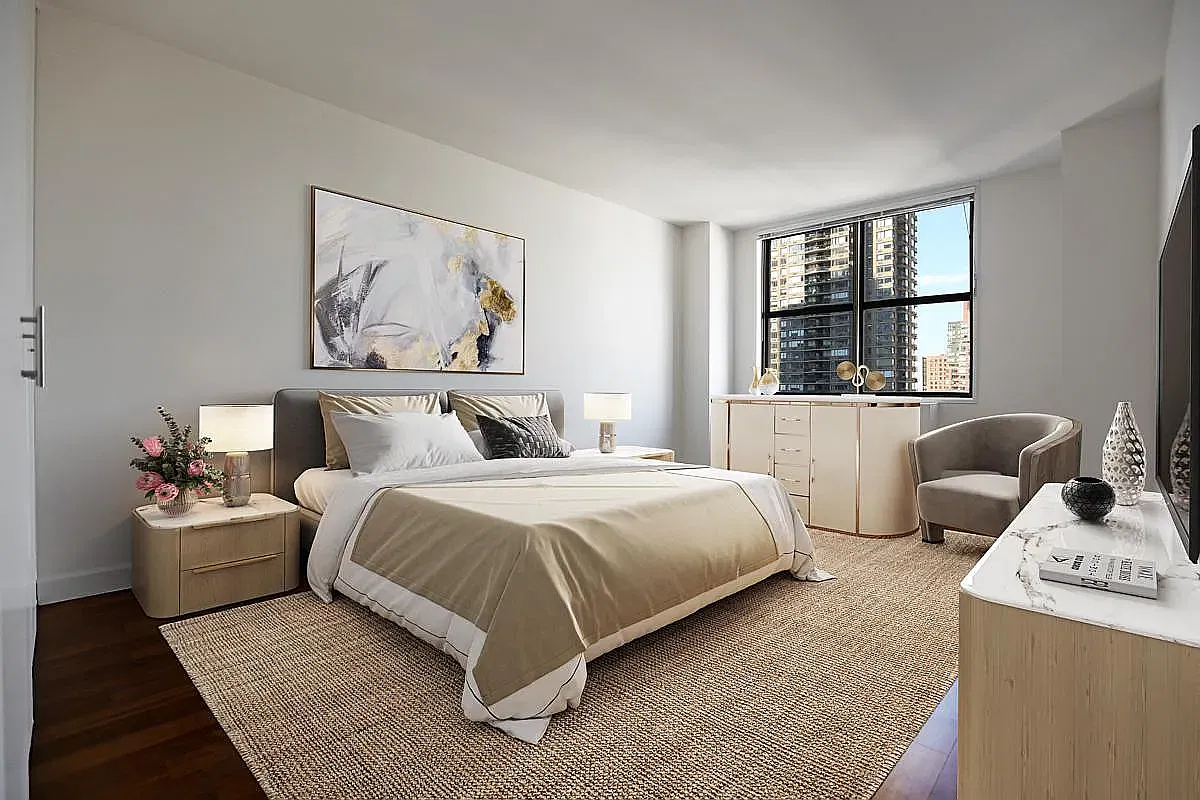45 West 60th Street — Photo 3