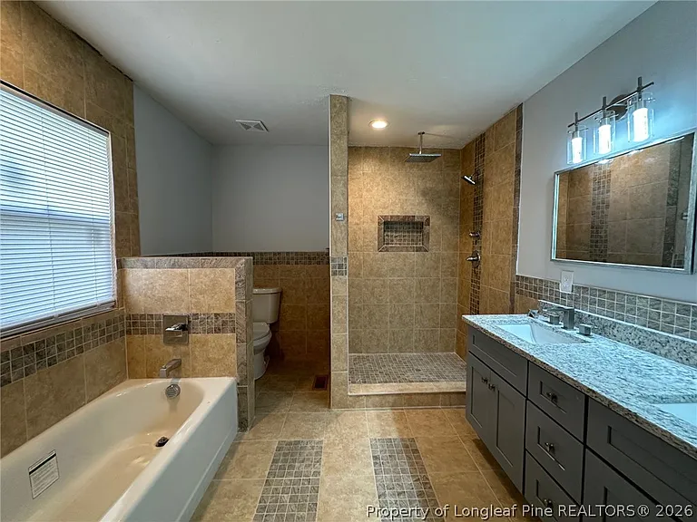 929 Fleetwood Dr — Photo 23