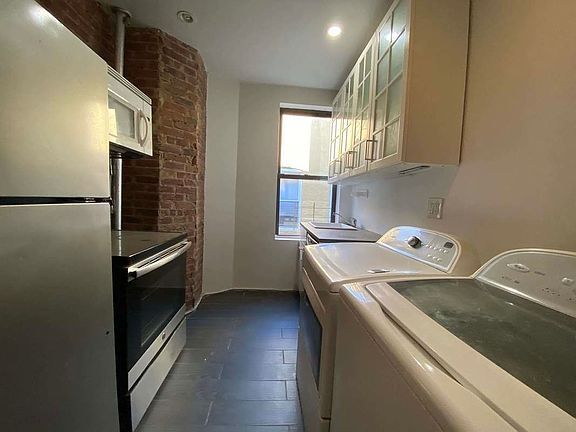 4th image of 511 W 135th St #5