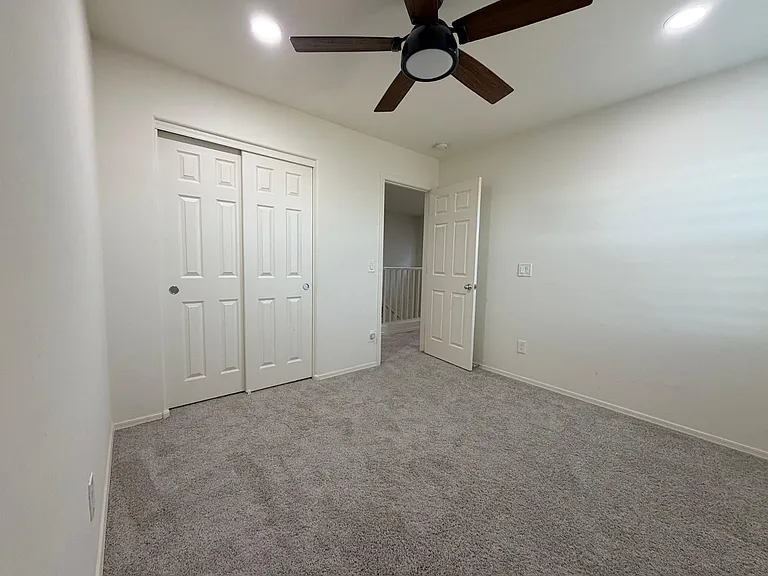 7217 W Golden Ln — Photo 35