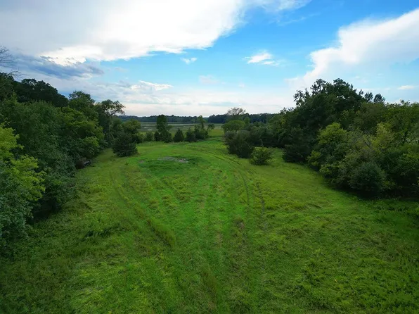 6338 County Road 40 E, New London, MN 56273