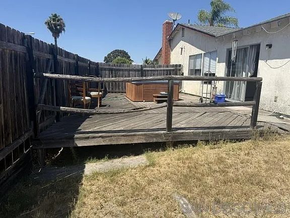 4th image of 11396 Camarosa Cir