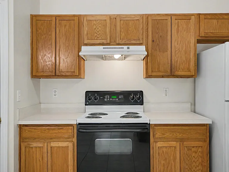 90 Buttonworth Dr #A — Photo 15