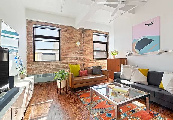 2nd image of 443 12th St APT 4C