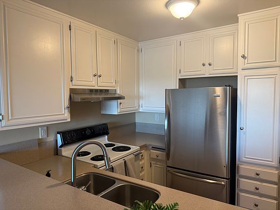 3rd image of 6930 Hyde Park Dr Unit 327