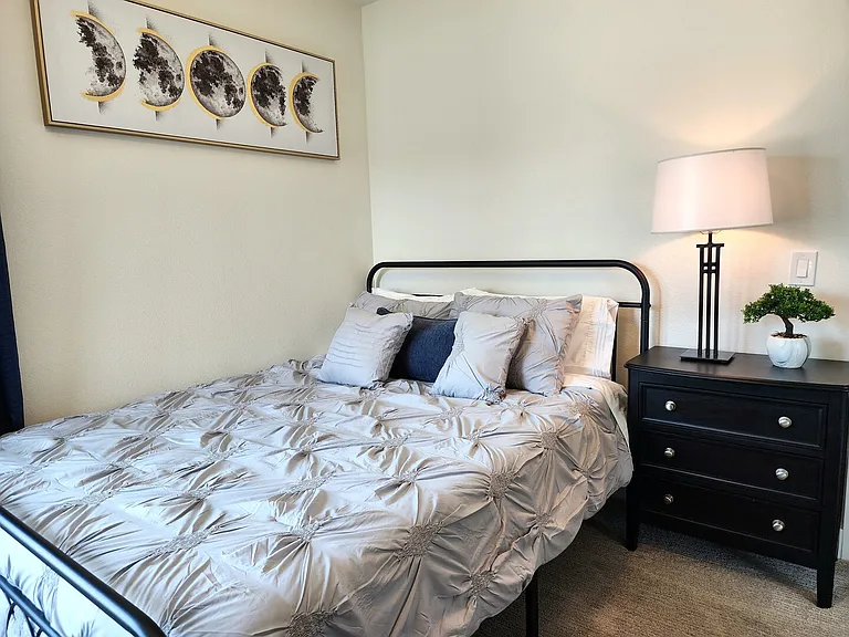 Elmbrook Dr — Photo 8