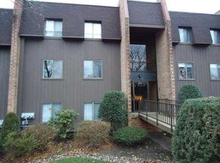 53 Hermitage Dr, New Hope, PA 18938