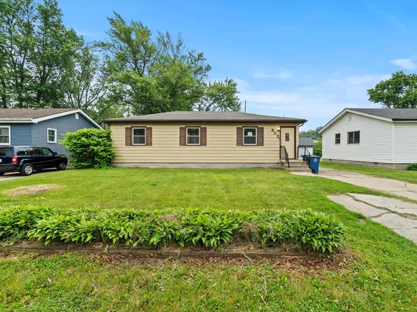 903 E 36th Pl, Hobart, IN 46342