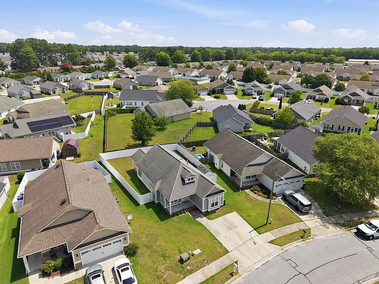 2517 Sawgrass Dr — Photo 32