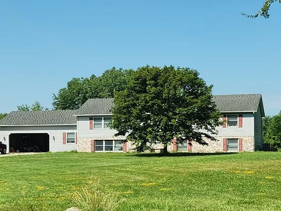 2nd image of 4142 Radike Rd