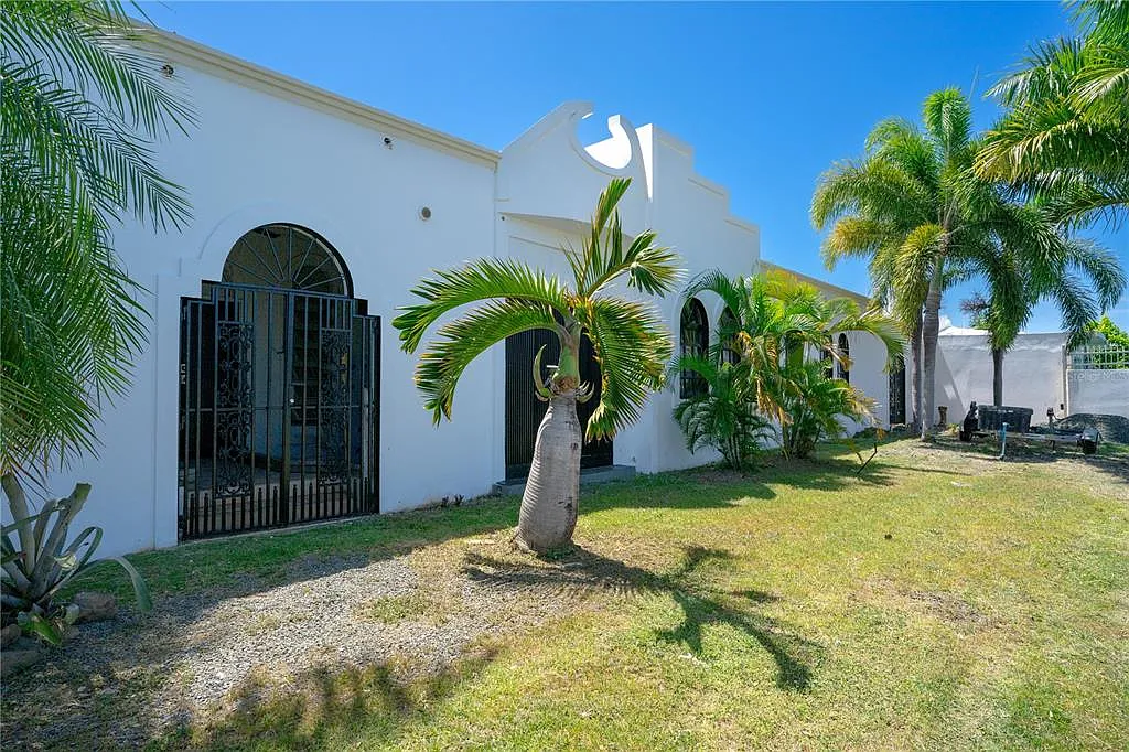6 bed, 3.5 bath, 3364 sqft, $3,500 — Photo 1