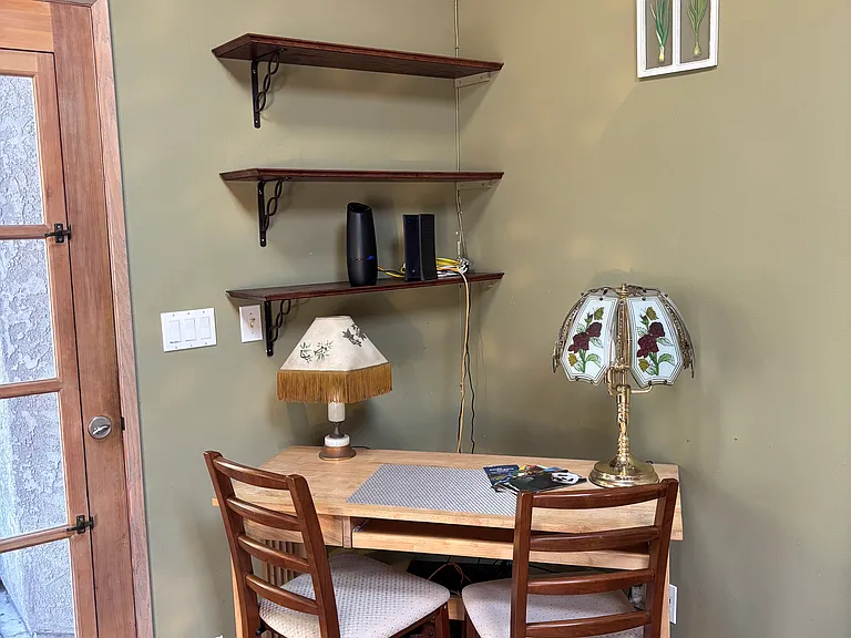 Mount Frissell Dr — Photo 37