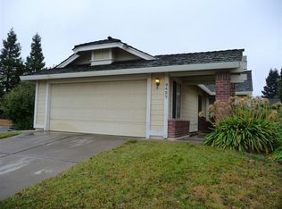 9427 Soaring Oaks Dr, Elk Grove, CA 95758