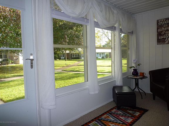 3rd image of 1117B Argyll Cir