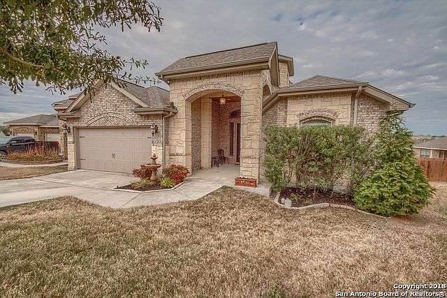 1st image of 13703 Altamirano