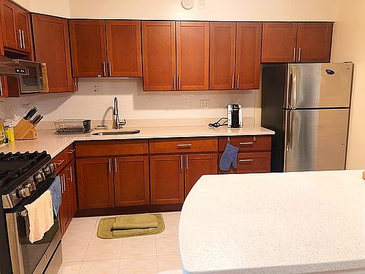 3rd image of 1425 71st St #2