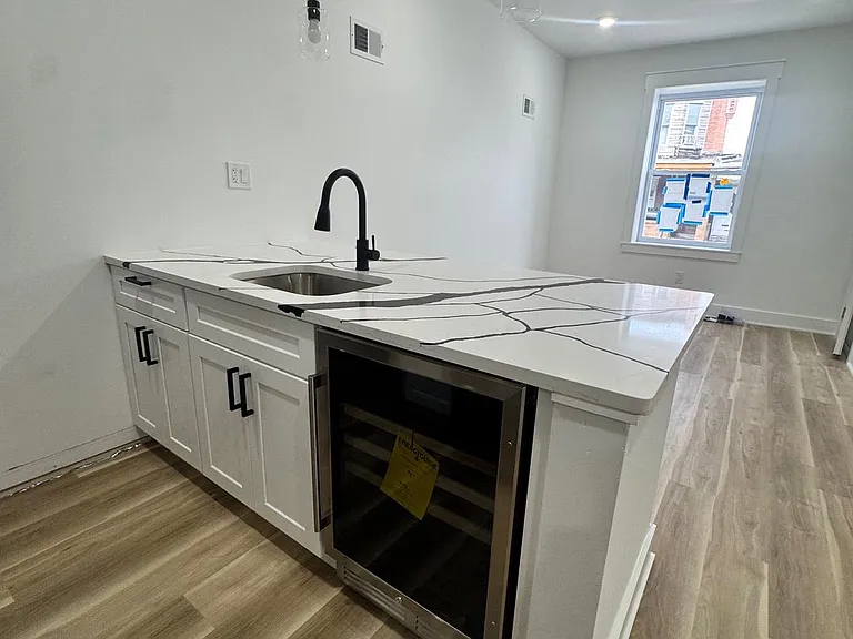 2236 Moore St #1 — Photo 5