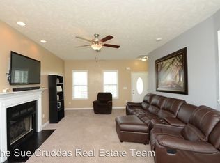 302 Crockett Ridge Ct W, Richlands, NC 28574