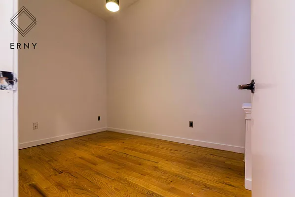 Rented by ERNY LLC | media 11