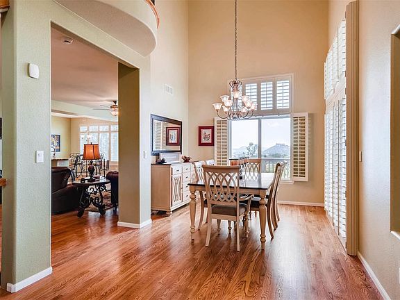 4th image of 2105 Brierly Ct