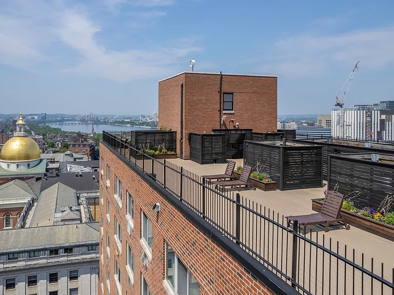 130 Bowdoin St #1703 — Photo 41