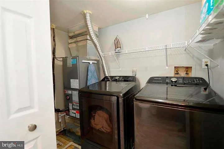 109 Fort Evans Rd SE #C — Photo 14