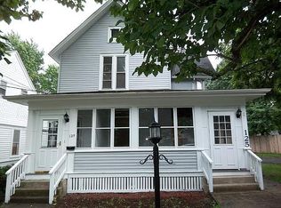 125 Oak St, Elgin, IL 60123