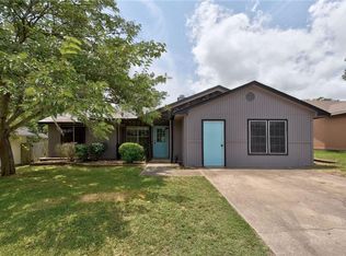 911 Edgerly Ln, Pflugerville, TX 78660