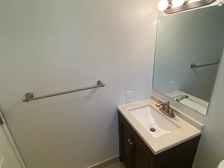 418 Plaza Ave #4 — Photo 7