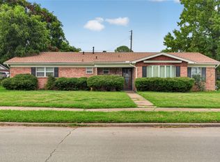 1605 Weathered Dr, Irving, TX 75062