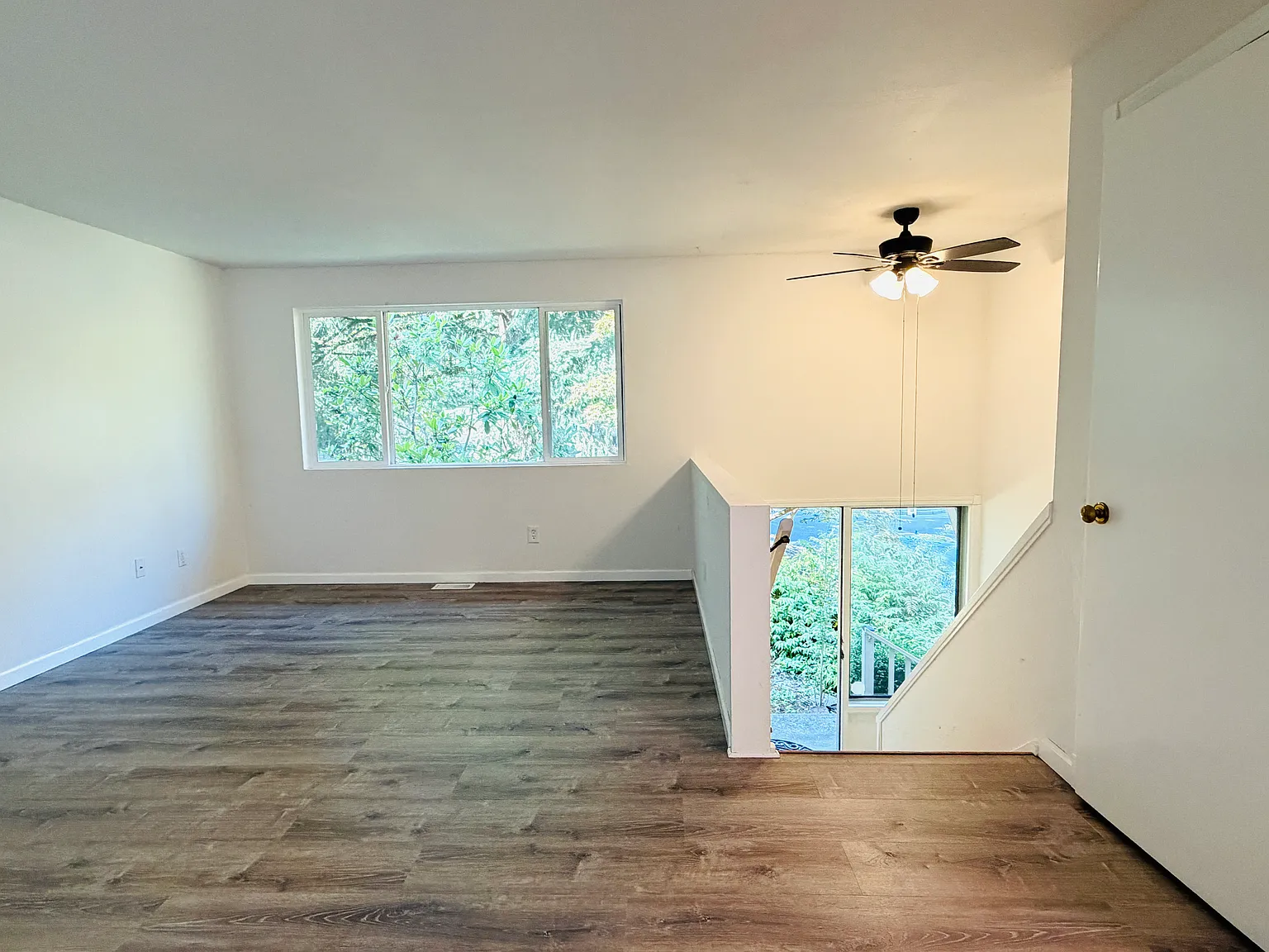 3 bed, 1200 sqft, $2,600 — Photo 2