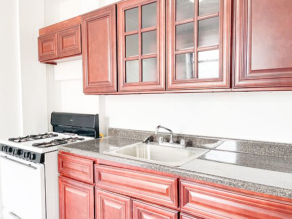 3rd image of 37-06 Warren St #3B