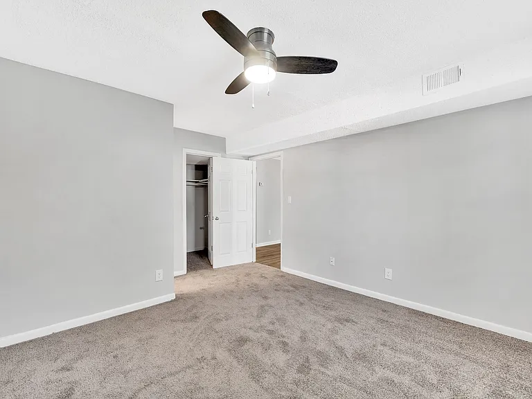 Summit Eastchester — Photo 13