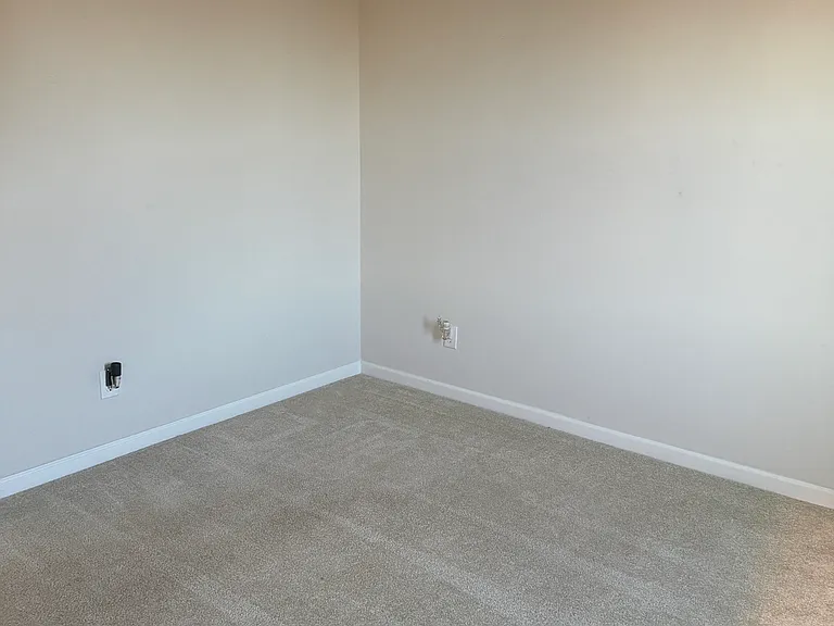 1730 Cascades Dr — Photo 24