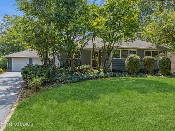 117 68th St, Darien, IL 60561