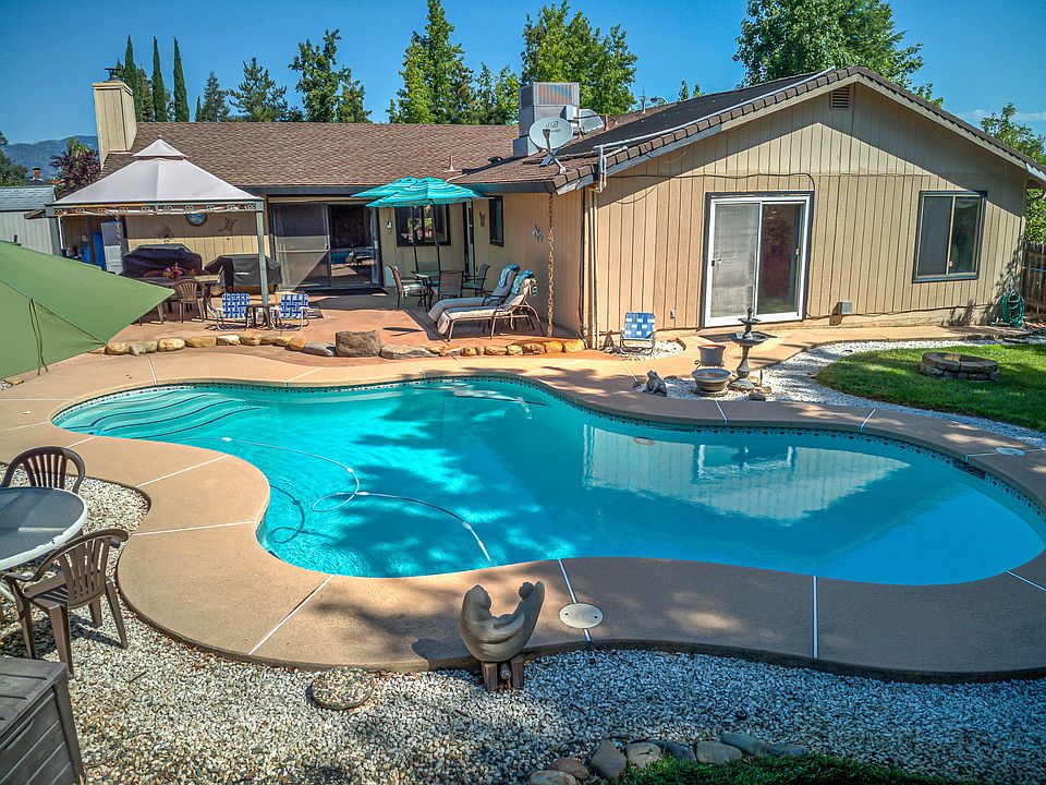 1st image of 823 Dawson Ct