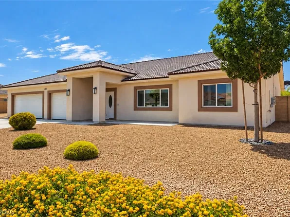 4951 E Parkwood Dr, Pahrump, NV 89061