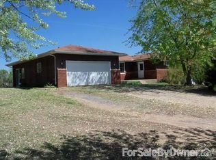 3904 Spring Lake Rd, Manito, IL 61546