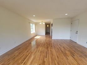 25 Cliff St
