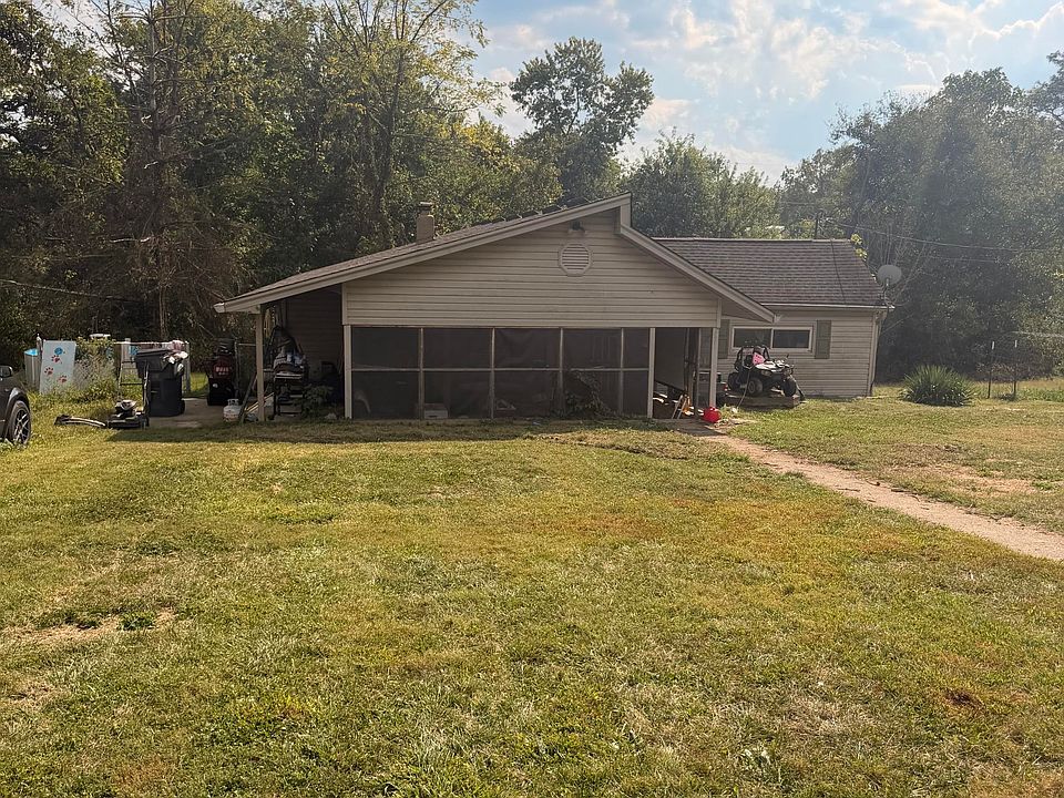 1st image of 471 Hilltop Rd
