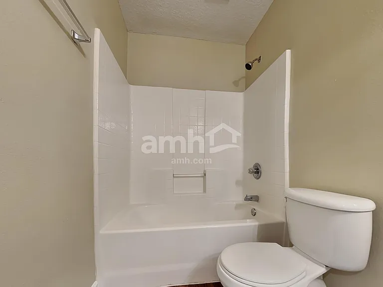 1211 Spring Creek Ct — Photo 14