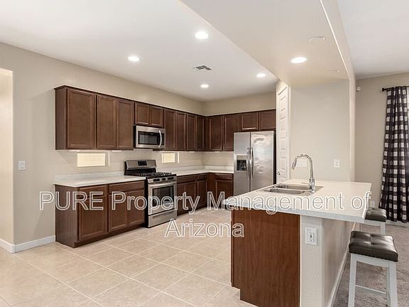 5th image of 16404 W Questa Dr