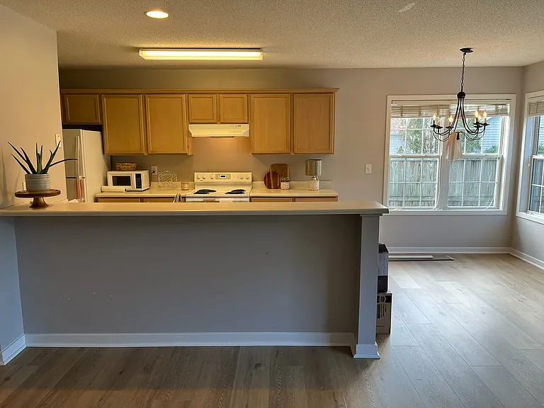 410 Mosswood Ct — Photo 9